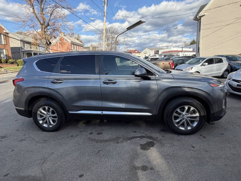 2019 Hyundai Santa Fe SE 2.4L