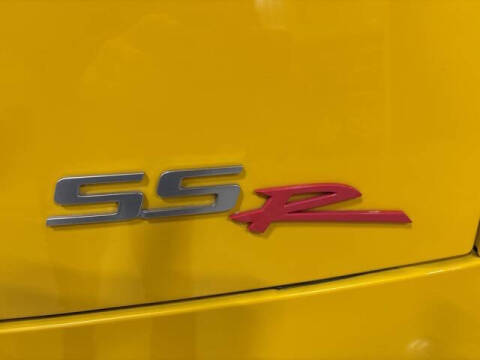 2004 Chevrolet SSR LS