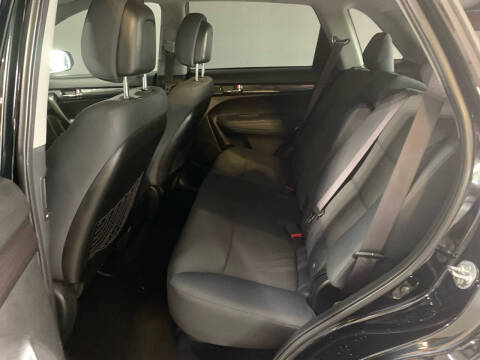 2013 Kia Sorento LX