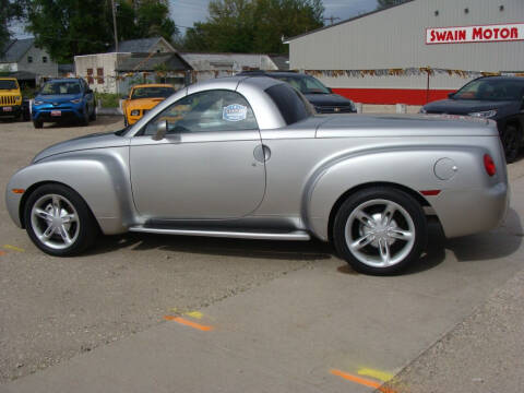 2004 Chevrolet SSR LS