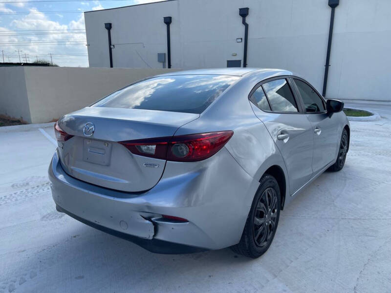 2014 Mazda MAZDA3 i SV