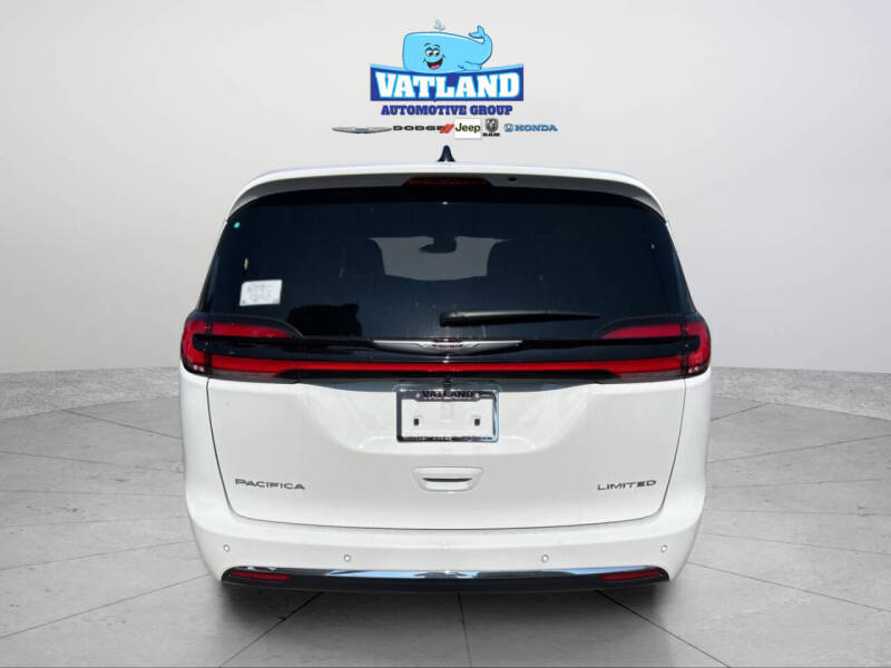 2026 Chrysler Pacifica Limited