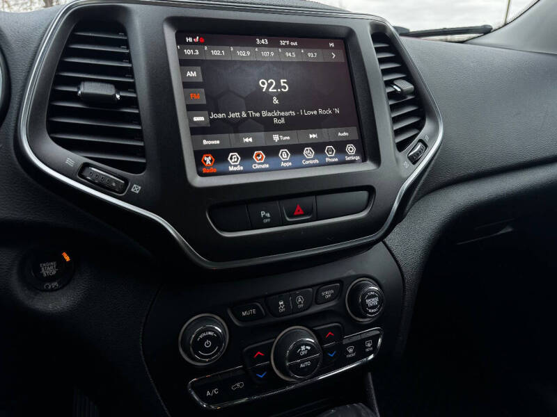 2020 Jeep Cherokee Trailhawk