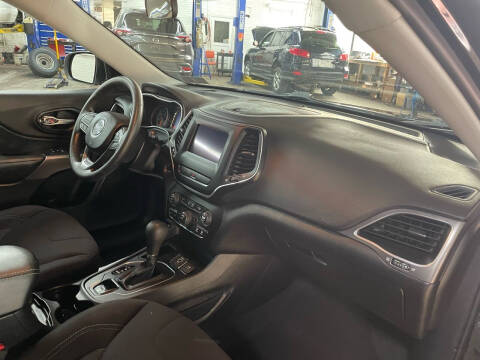 2019 Jeep Cherokee Latitude