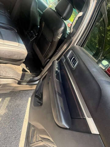 2016 Ford Explorer Sport