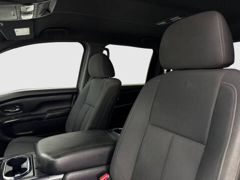 2018 Nissan Titan SV