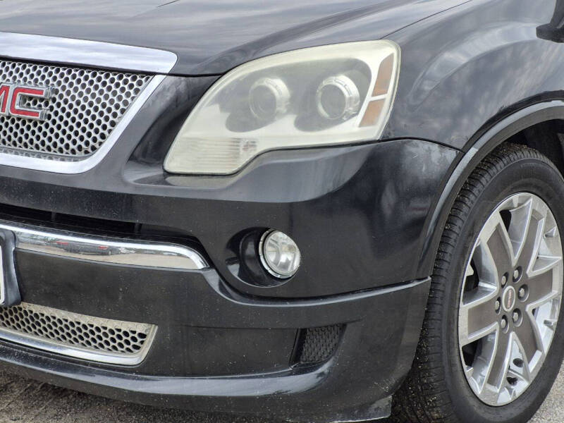 2011 GMC Acadia Denali