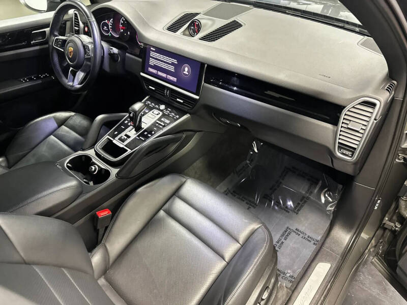 2022 Porsche Cayenne