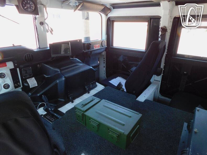 2008 AM General Hummer