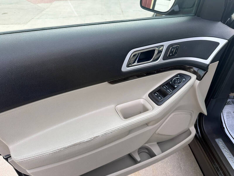 2011 Ford Explorer Limited