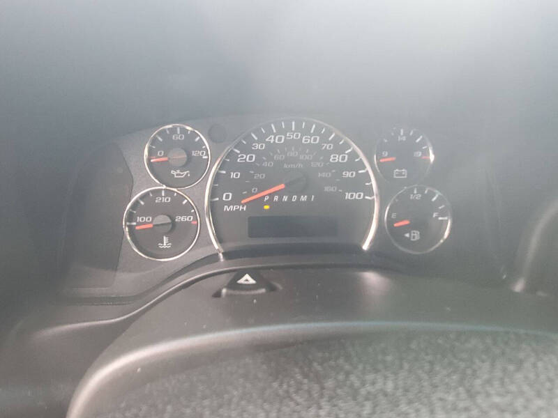 2023 Chevrolet Express 2500