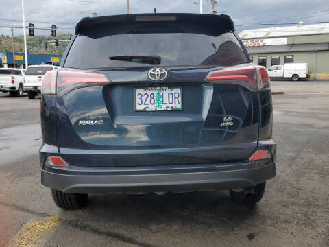 2018 Toyota RAV4 LE