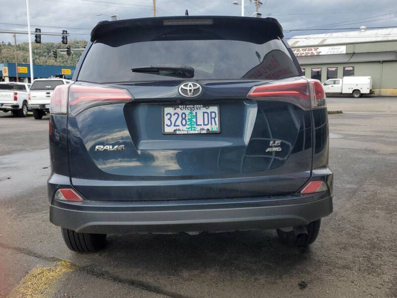 2018 Toyota RAV4 LE
