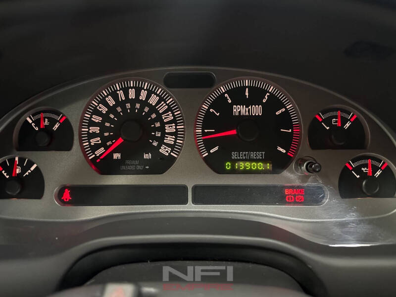 2004 Ford Mustang Mach 1 Premium