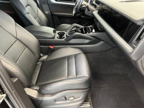 2024 Porsche Cayenne