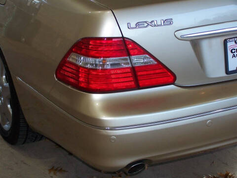 2004 Lexus LS 430