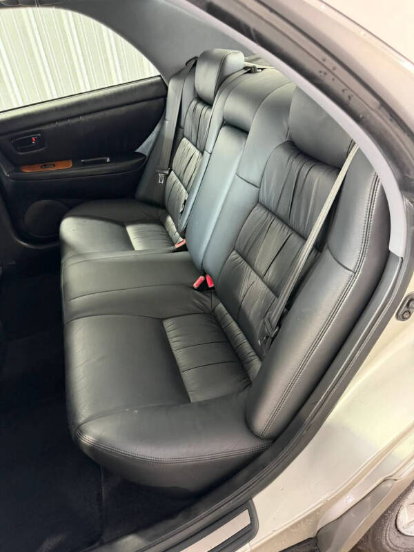 2000 Lexus ES 300