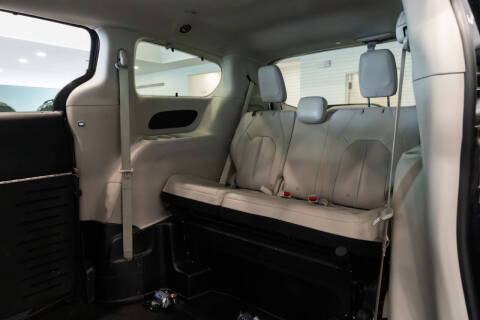 2021 Chrysler Pacifica Touring L