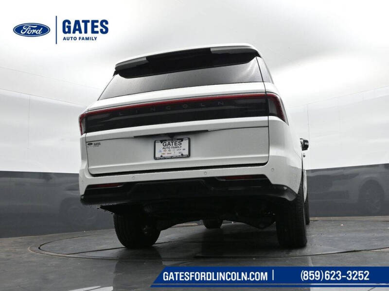 2025 Lincoln Navigator L Reserve