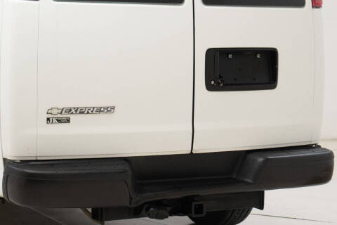 2017 Chevrolet Express 2500