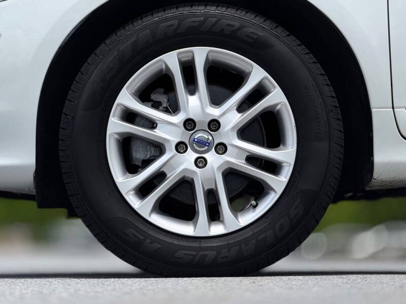 2016 Volvo XC60 T5 Drive-E Premier