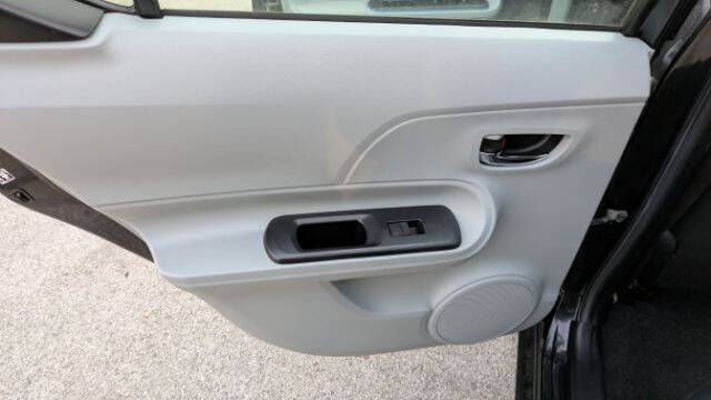 2013 Toyota Prius c Three