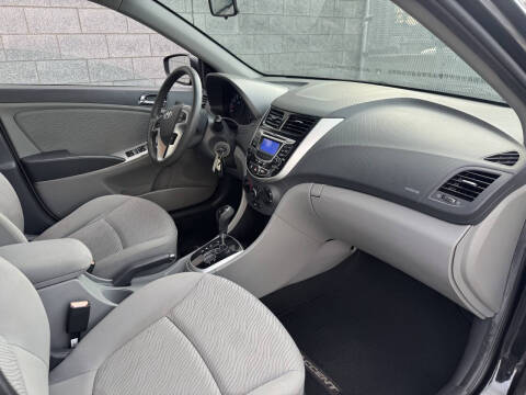 2013 Hyundai Accent GLS