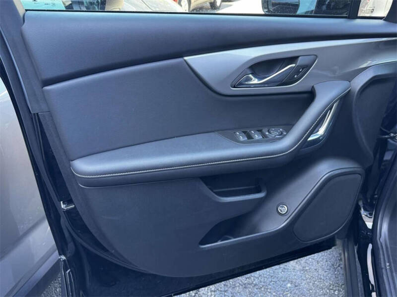 2025 Chevrolet Blazer LT