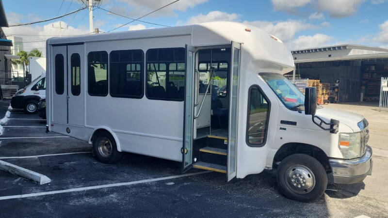 2016 Ford E-Series E-350 SD