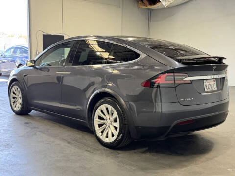 2018 Tesla Model X 75D