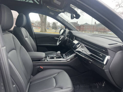 2025 Audi Q7 quattro Premium Plus 55 TFSI