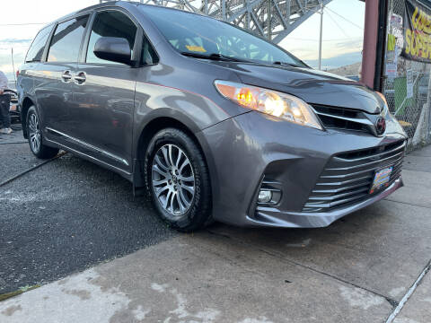 2018 Toyota Sienna for sale at Zack & Auto Sales LLC in Staten Island NY