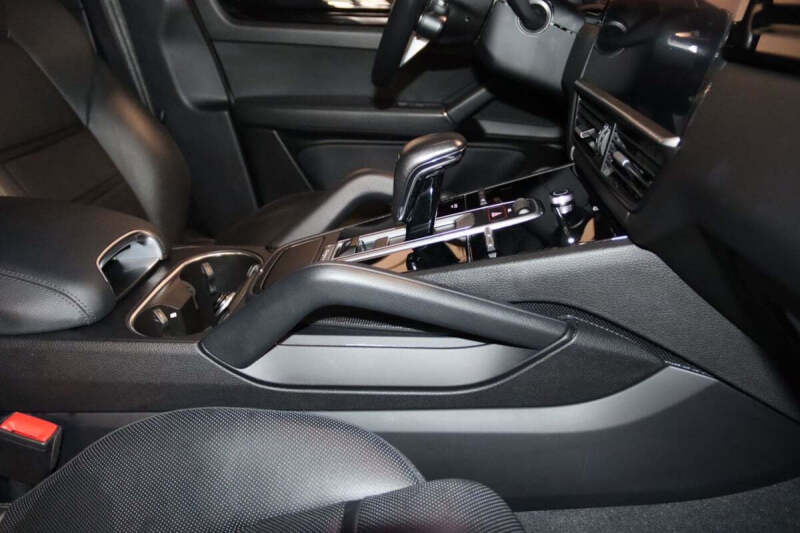 2023 Porsche Cayenne