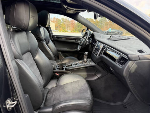 2017 Porsche Macan GTS