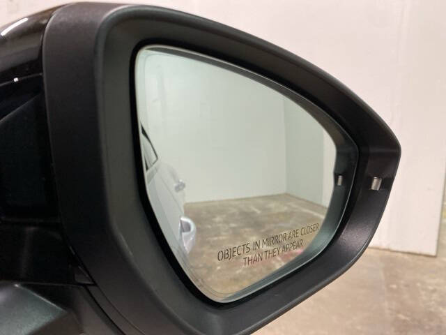 2023 Audi e-tron quattro Premium Plus