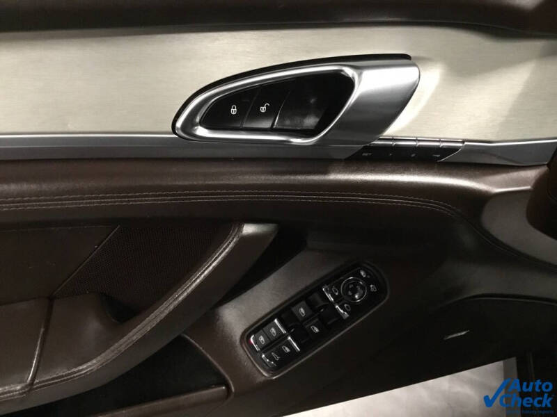 2016 Porsche Panamera GTS