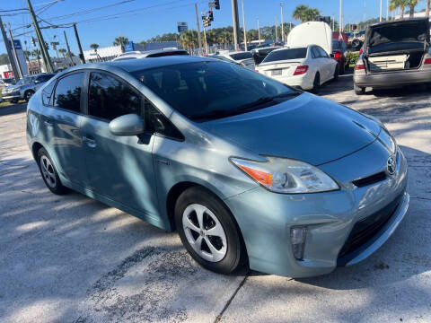 2014 Toyota Prius Two