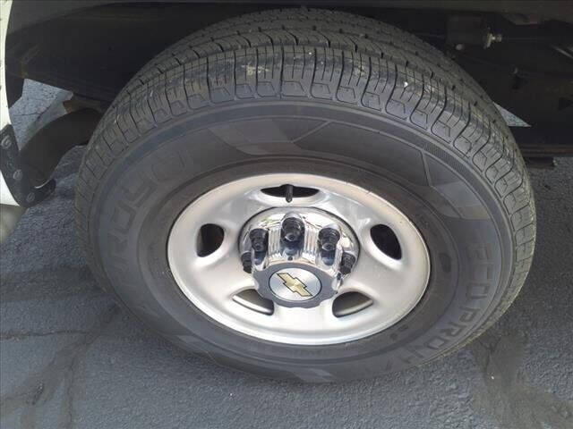 2022 Chevrolet Express 2500