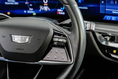 2024 Cadillac LYRIQ Luxury 1