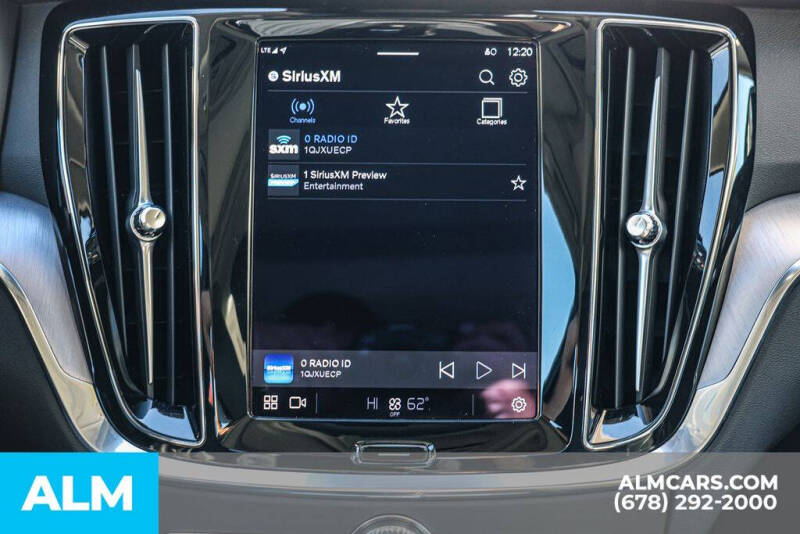 2024 Volvo S60 B5 Core Dark Theme