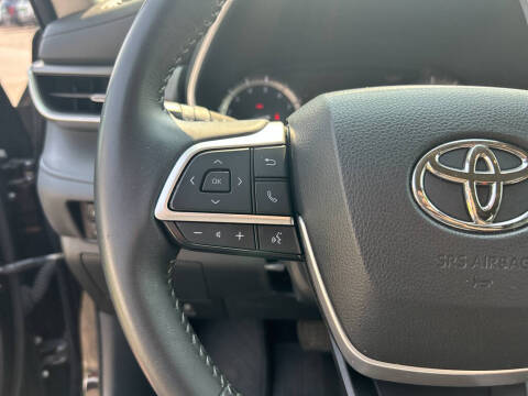 2022 Toyota Highlander XLE