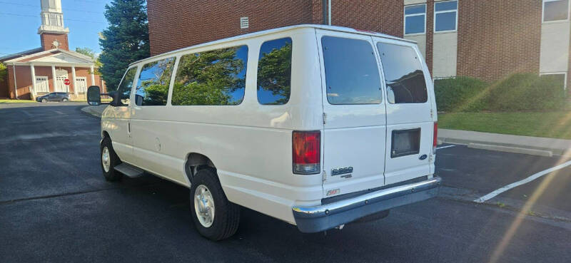 2007 Ford E-Series E-350 SD XLT