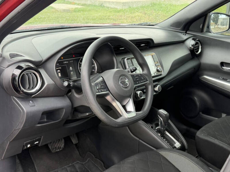 2019 Nissan Kicks SV