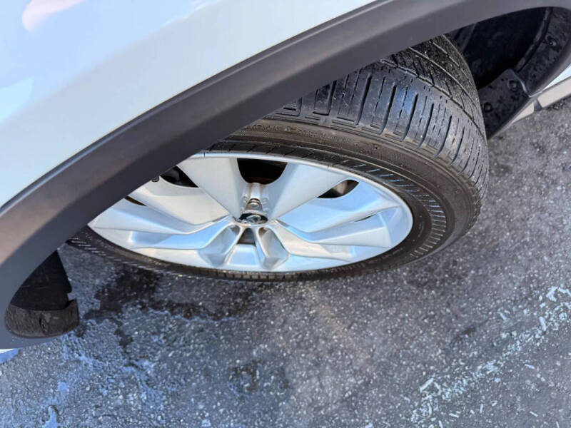 2019 Infiniti QX50 Essential