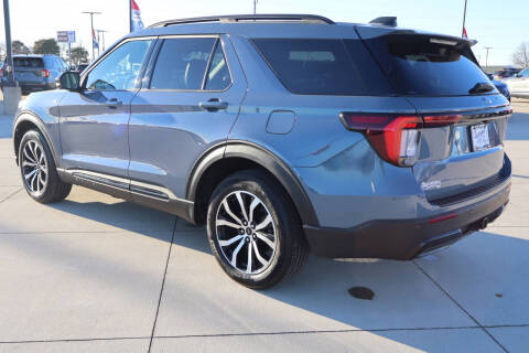 2025 Ford Explorer ST-Line