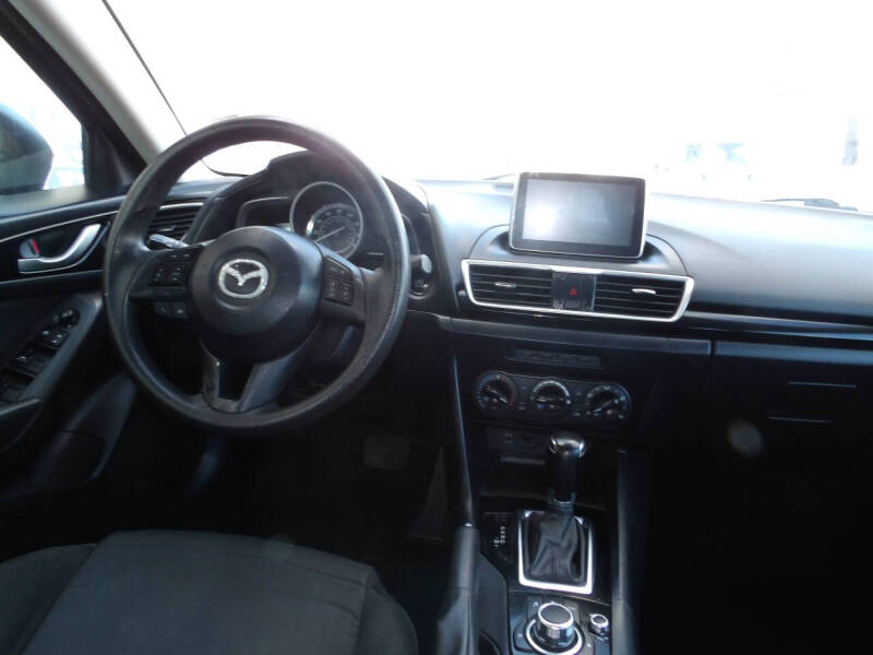 2015 Mazda MAZDA3 i Sport