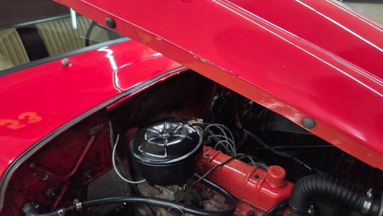 1953 International L-120 Series