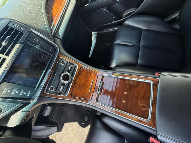 2020 Lincoln Continental Standard