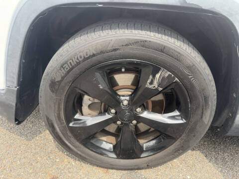 2016 Jeep Cherokee Sport Altitude