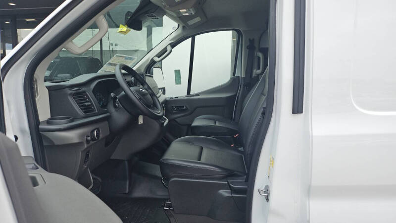 2025 Ford Transit